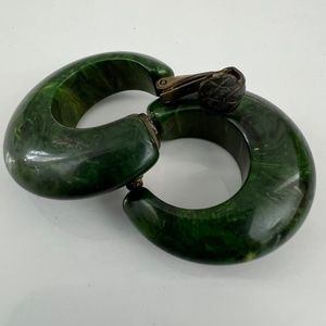 Vintage Bakelite Chunky Hoop Dark green Marbleized  Clip-On Earrings